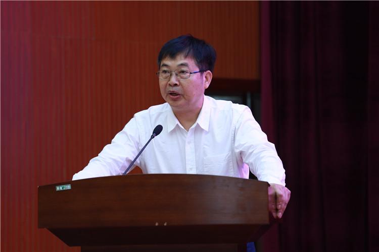 張緒晃.jpg